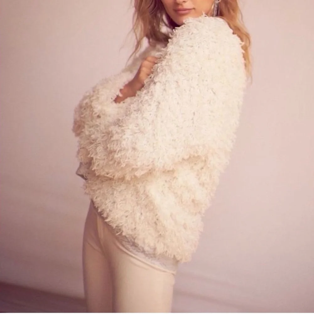 Anthropologie Vanessa Virginia French Alps Fuzzy Cardigan Sweater in White S/XS